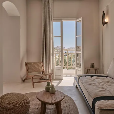 Utopia Hotel 3*