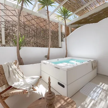 Utopia Hotel